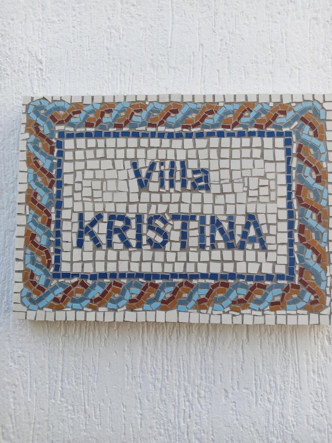 Ferienhaus Sea Front Kristina